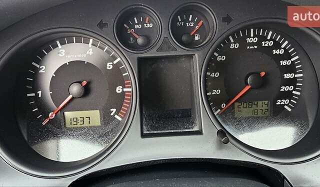 Сірий Сеат Cordoba, об'ємом двигуна 1.4 л та пробігом 200 тис. км за 5450 $, фото 19 на Automoto.ua