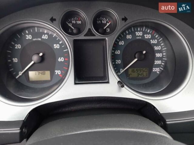 Сірий Сеат Cordoba, об'ємом двигуна 1.4 л та пробігом 169 тис. км за 4200 $, фото 4 на Automoto.ua