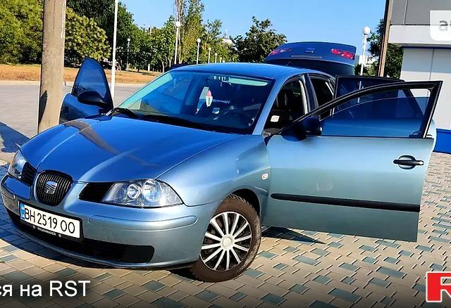 Сірий Сеат Cordoba, об'ємом двигуна 1.4 л та пробігом 190 тис. км за 4600 $, фото 3 на Automoto.ua