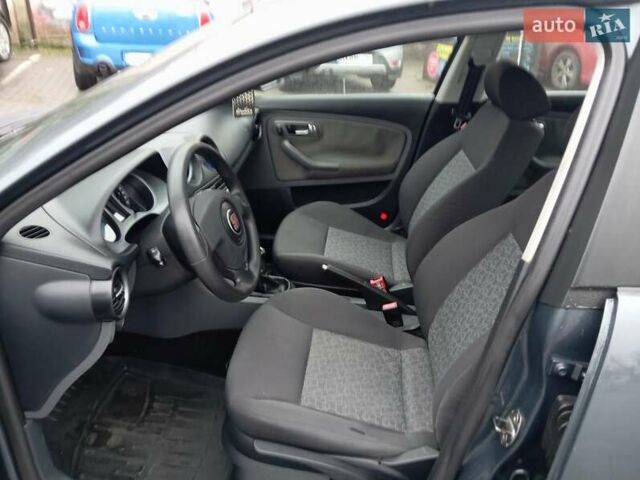 Сірий Сеат Cordoba, об'ємом двигуна 1.4 л та пробігом 169 тис. км за 4200 $, фото 6 на Automoto.ua