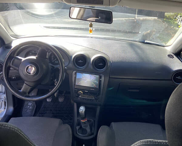 Сеат Cordoba 2007 у Полтаві на Automoto.ua Сірий Сеат Cordoba, об'ємом двигуна 1.98 л та пробігом 233 тис. км за 4600 $, фото 10 на Automoto.ua