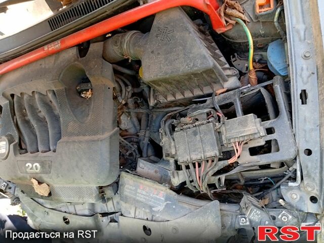 Серый Сеат Кордоба, объемом двигателя 1.5 л и пробегом 100 тыс. км за 1170 $, фото 3 на Automoto.ua