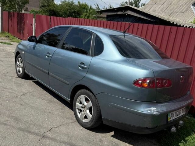 Сірий Сеат Cordoba, об'ємом двигуна 1.4 л та пробігом 2 тис. км за 2329 $, фото 7 на Automoto.ua