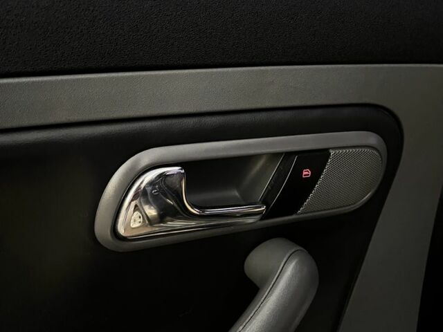 Сірий Сеат Cordoba, об'ємом двигуна 1.4 л та пробігом 210 тис. км за 2900 $, фото 5 на Automoto.ua