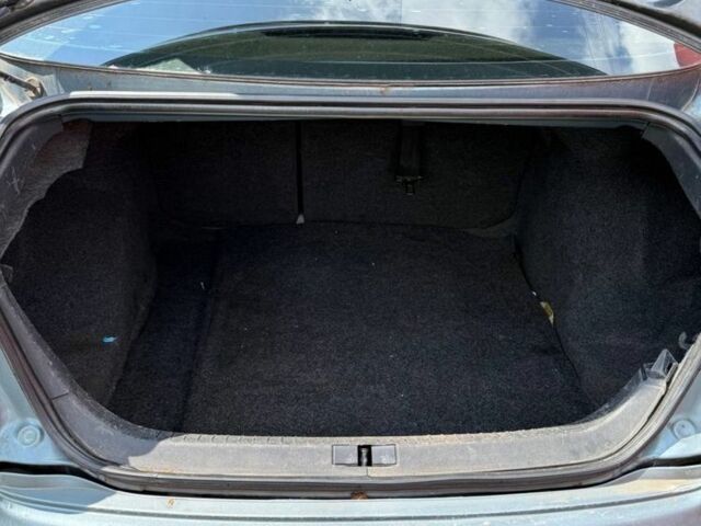 Сірий Сеат Cordoba, об'ємом двигуна 1.4 л та пробігом 2 тис. км за 2329 $, фото 3 на Automoto.ua