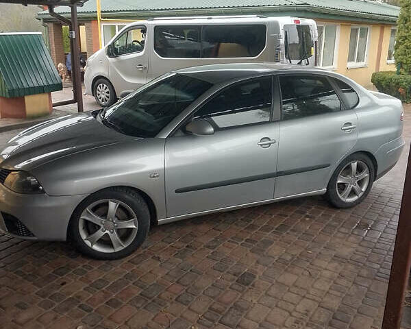 Серый Сеат Кордоба, объемом двигателя 1.98 л и пробегом 253 тыс. км за 5800 $, фото 2 на Automoto.ua