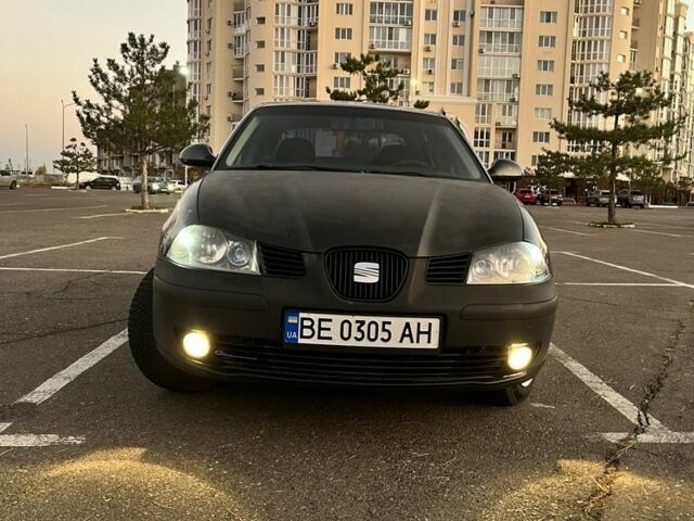 Сірий Сеат Cordoba, об'ємом двигуна 1.4 л та пробігом 210 тис. км за 2900 $, фото 2 на Automoto.ua