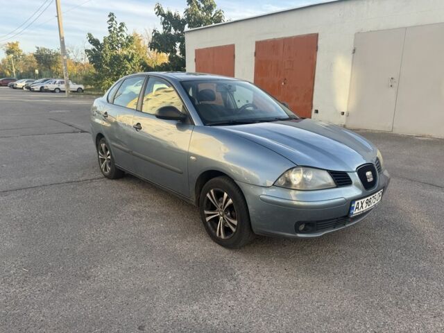 Сірий Сеат Cordoba, об'ємом двигуна 1.4 л та пробігом 270 тис. км за 2750 $, фото 9 на Automoto.ua