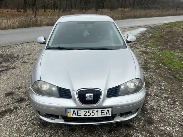 Сірий Сеат Cordoba, об'ємом двигуна 1.98 л та пробігом 220 тис. км за 3600 $, фото 4 на Automoto.ua