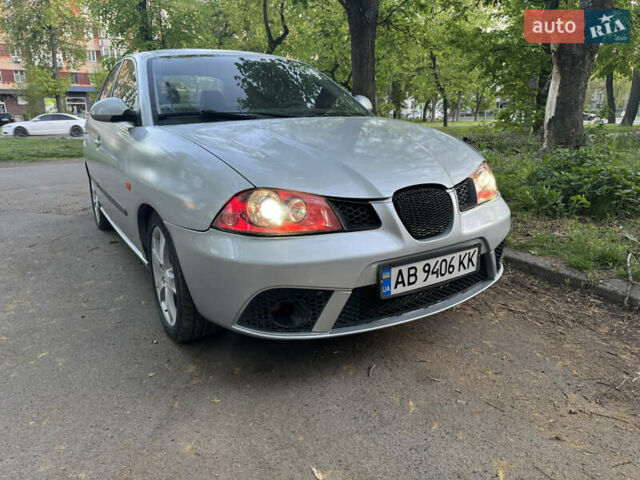 Серый Сеат Кордоба, объемом двигателя 1.98 л и пробегом 304 тыс. км за 3900 $, фото 12 на Automoto.ua