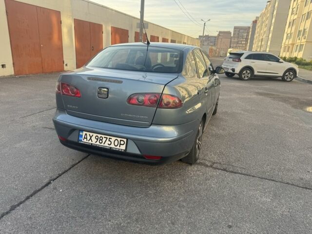 Сірий Сеат Cordoba, об'ємом двигуна 1.4 л та пробігом 270 тис. км за 2750 $, фото 5 на Automoto.ua