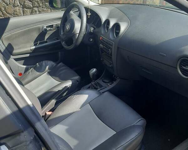 Серый Сеат Кордоба, объемом двигателя 1.98 л и пробегом 219 тыс. км за 3700 $, фото 14 на Automoto.ua