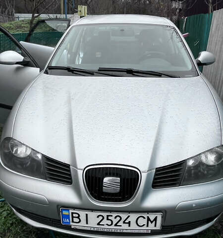 Сірий Сеат Cordoba, об'ємом двигуна 1.98 л та пробігом 205 тис. км за 3500 $, фото 1 на Automoto.ua