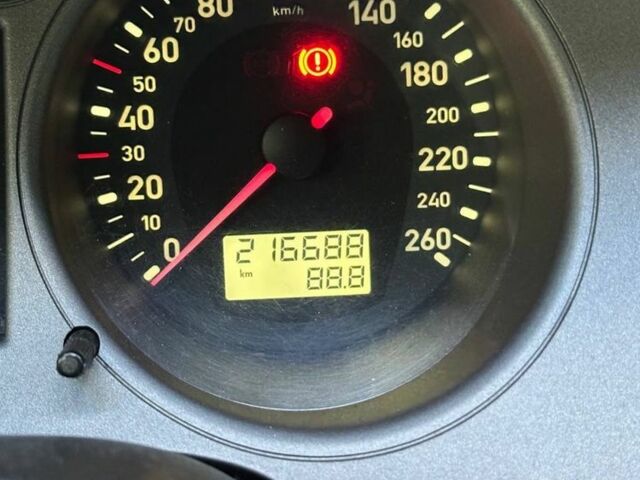 Сірий Сеат Cordoba, об'ємом двигуна 2 л та пробігом 216 тис. км за 5200 $, фото 6 на Automoto.ua