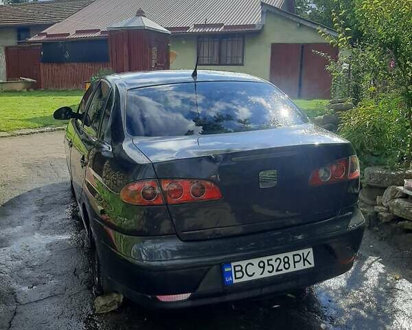Серый Сеат Кордоба, объемом двигателя 1.98 л и пробегом 219 тыс. км за 3700 $, фото 4 на Automoto.ua
