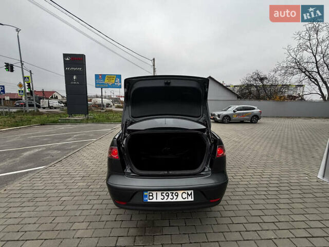 Серый Сеат Кордоба, объемом двигателя 2 л и пробегом 289 тыс. км за 4999 $, фото 16 на Automoto.ua