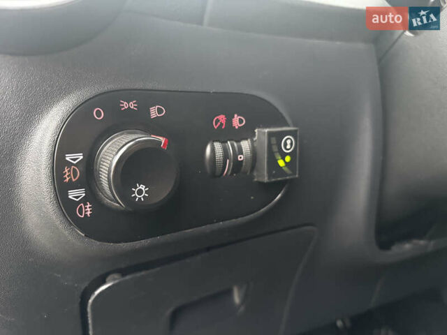 Серый Сеат Кордоба, объемом двигателя 2 л и пробегом 289 тыс. км за 4999 $, фото 22 на Automoto.ua