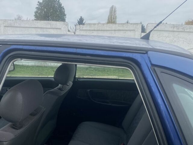 Синий Сеат Кордоба, объемом двигателя 1.4 л и пробегом 260 тыс. км за 950 $, фото 9 на Automoto.ua