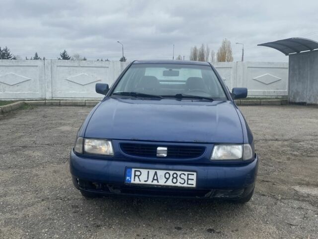 Синий Сеат Кордоба, объемом двигателя 1.4 л и пробегом 260 тыс. км за 950 $, фото 7 на Automoto.ua
