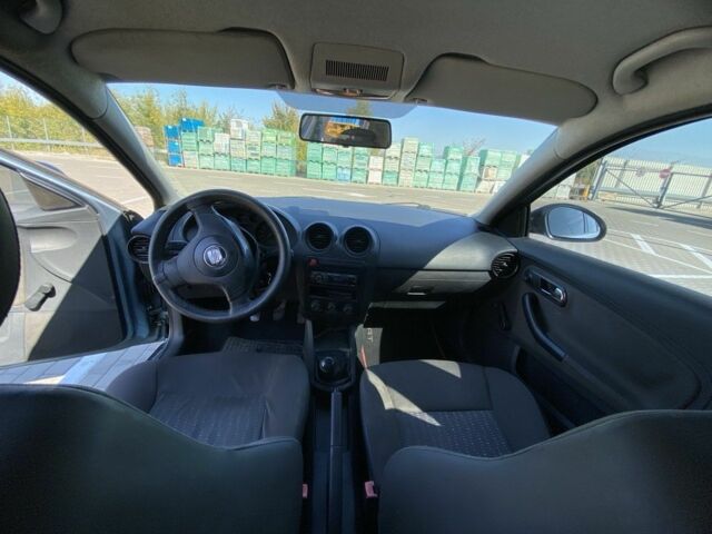 Синій Сеат Cordoba, об'ємом двигуна 1.4 л та пробігом 299 тис. км за 3300 $, фото 1 на Automoto.ua