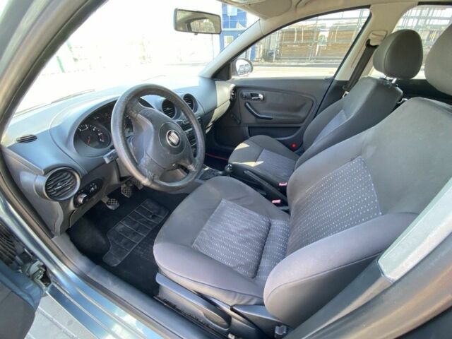 Синій Сеат Cordoba, об'ємом двигуна 1.4 л та пробігом 299 тис. км за 3300 $, фото 3 на Automoto.ua