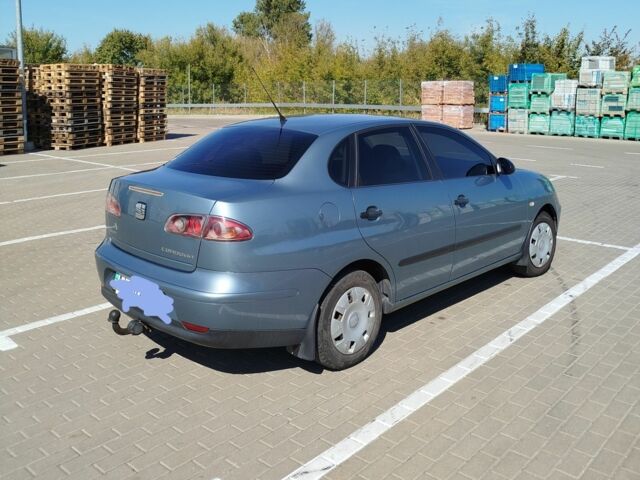 Синій Сеат Cordoba, об'ємом двигуна 1.4 л та пробігом 299 тис. км за 3300 $, фото 4 на Automoto.ua