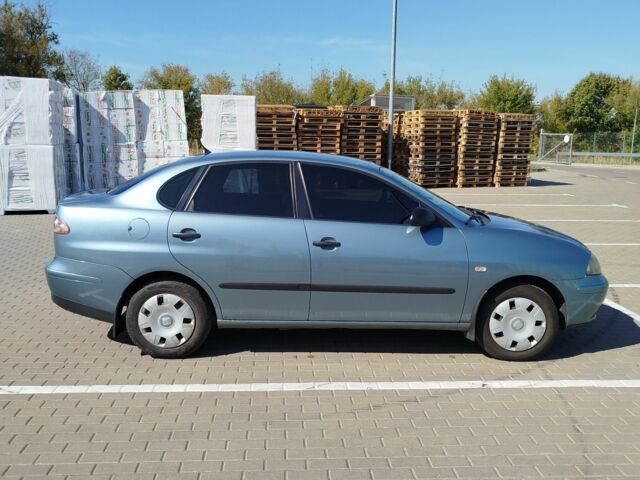 Синій Сеат Cordoba, об'ємом двигуна 1.4 л та пробігом 299 тис. км за 3300 $, фото 5 на Automoto.ua