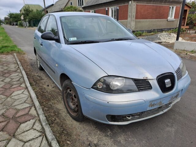 Синий Сеат Кордоба, объемом двигателя 1.4 л и пробегом 250 тыс. км за 1500 $, фото 1 на Automoto.ua