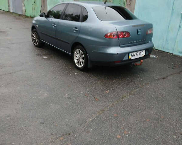 Синий Сеат Кордоба, объемом двигателя 1.39 л и пробегом 195 тыс. км за 3999 $, фото 15 на Automoto.ua