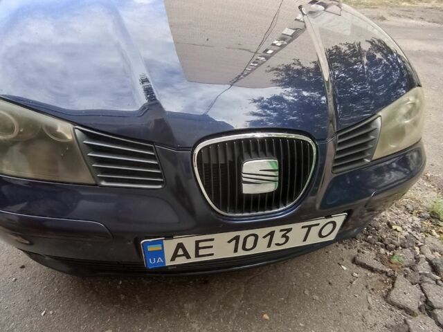 Синий Сеат Кордоба, объемом двигателя 2 л и пробегом 226 тыс. км за 3500 $, фото 13 на Automoto.ua