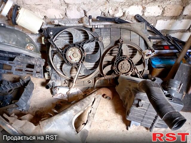 Синий Сеат Кордоба, объемом двигателя 2 л и пробегом 65 тыс. км за 500 $, фото 5 на Automoto.ua