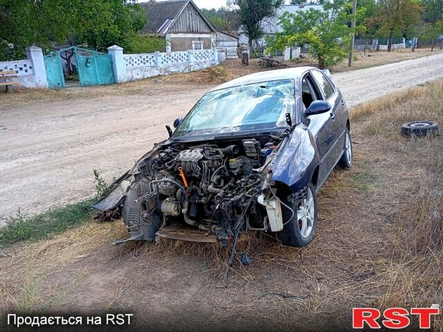 Синий Сеат Кордоба, объемом двигателя 2 л и пробегом 65 тыс. км за 500 $, фото 3 на Automoto.ua