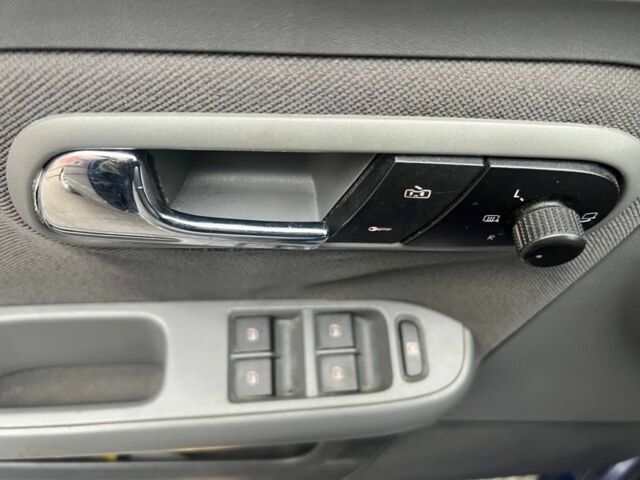 Синий Сеат Кордоба, объемом двигателя 0 л и пробегом 3 тыс. км за 4600 $, фото 7 на Automoto.ua