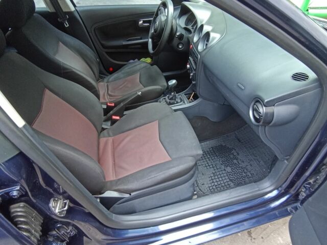 Синий Сеат Кордоба, объемом двигателя 2 л и пробегом 226 тыс. км за 3500 $, фото 18 на Automoto.ua