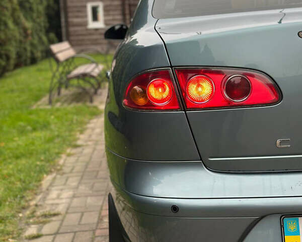 Синий Сеат Кордоба, объемом двигателя 1.39 л и пробегом 195 тыс. км за 3999 $, фото 10 на Automoto.ua