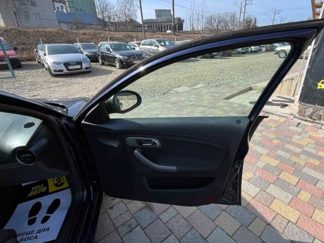 Синій Сеат Cordoba, об'ємом двигуна 1.4 л та пробігом 185 тис. км за 5250 $, фото 23 на Automoto.ua