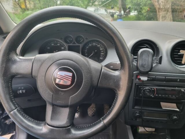 Сеат Кордоба 2008 в Львове на Automoto.ua Синий Сеат Кордоба, объемом двигателя 2 л и пробегом 200 тыс. км за 4200 $, фото 2 на Automoto.ua