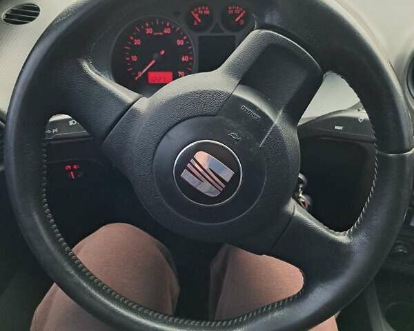 Синий Сеат Кордоба, объемом двигателя 1.98 л и пробегом 186 тыс. км за 4500 $, фото 1 на Automoto.ua