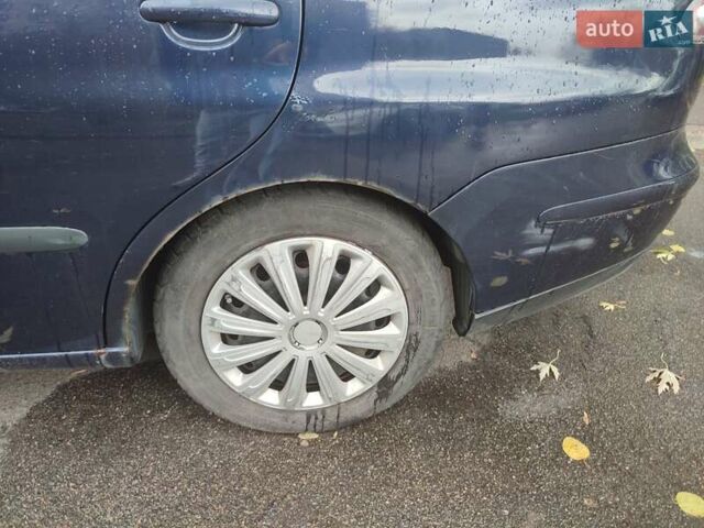 Сеат Cordoba 2008 у Києві на Automoto.ua Синій Сеат Cordoba, об'ємом двигуна 2 л та пробігом 268 тис. км за 3300 $, фото 2 на Automoto.ua