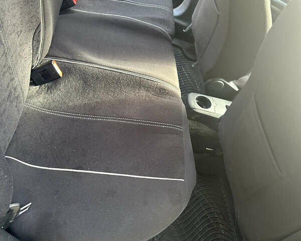 Синий Сеат Кордоба, объемом двигателя 1.98 л и пробегом 133 тыс. км за 4200 $, фото 7 на Automoto.ua