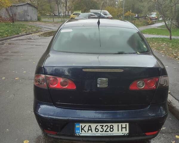 Сеат Cordoba 2008 у Києві на Automoto.ua Синій Сеат Cordoba, об'ємом двигуна 2 л та пробігом 268 тис. км за 3300 $, фото 1 на Automoto.ua