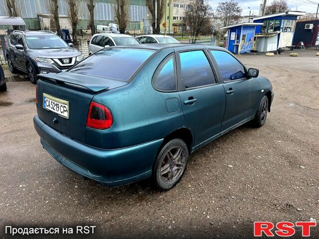 Зелений Сеат Cordoba, об'ємом двигуна 1.8 л та пробігом 200 тис. км за 1200 $, фото 3 на Automoto.ua