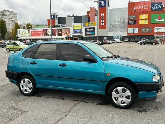 Зелений Сеат Cordoba, об'ємом двигуна 1.4 л та пробігом 293 тис. км за 1500 $, фото 2 на Automoto.ua