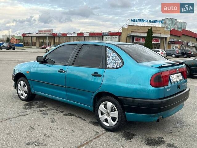 Зелений Сеат Cordoba, об'ємом двигуна 1.4 л та пробігом 293 тис. км за 1500 $, фото 3 на Automoto.ua