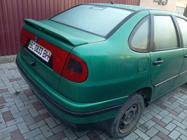 Зеленый Сеат Кордоба, объемом двигателя 0 л и пробегом 269 тыс. км за 903 $, фото 3 на Automoto.ua