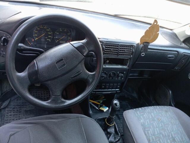 Зеленый Сеат Кордоба, объемом двигателя 0 л и пробегом 269 тыс. км за 903 $, фото 4 на Automoto.ua