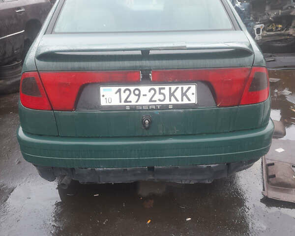 Зеленый Сеат Кордоба, объемом двигателя 1.4 л и пробегом 280 тыс. км за 1999 $, фото 3 на Automoto.ua