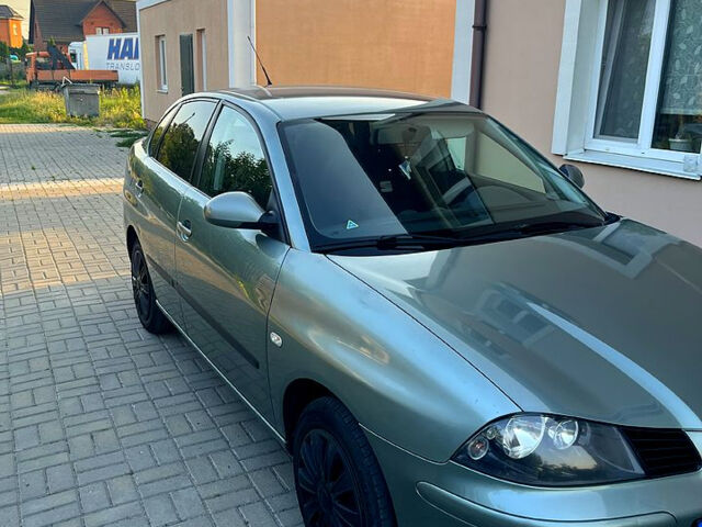 Зеленый Сеат Кордоба, объемом двигателя 1.4 л и пробегом 241 тыс. км за 3500 $, фото 1 на Automoto.ua