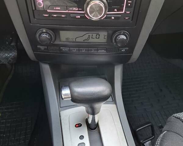 Зеленый Сеат Кордоба, объемом двигателя 1.4 л и пробегом 243 тыс. км за 4500 $, фото 14 на Automoto.ua