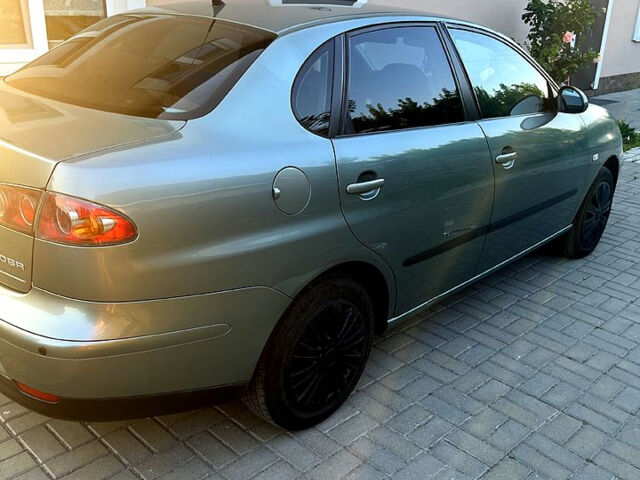 Зеленый Сеат Кордоба, объемом двигателя 1.4 л и пробегом 241 тыс. км за 3500 $, фото 6 на Automoto.ua